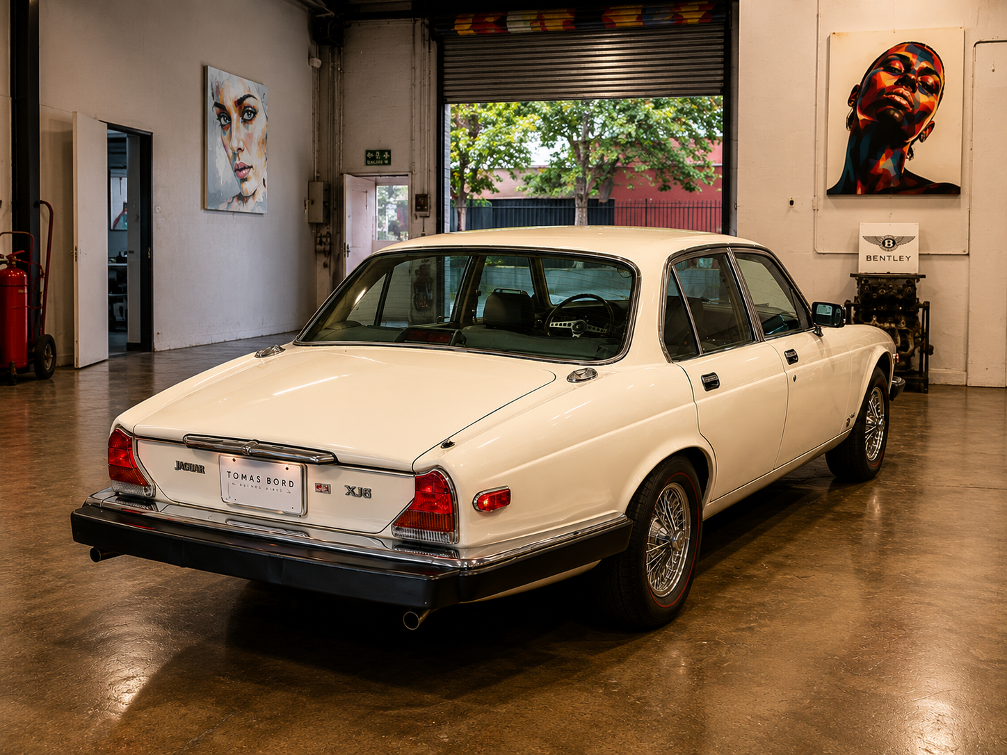 Jaguar XJ6 Serie III — trasera